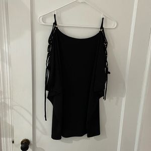 Express Top with open sleeves